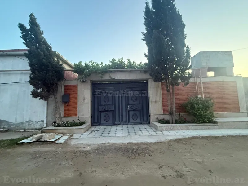 6 otaqlı Həyət evi 203 m² Zabrat Satılır