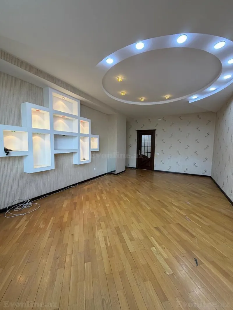 Satılır 3 otaqlı Mənzil Yeni tikili 118 m² Həzi Aslanov m. - şəkil 2