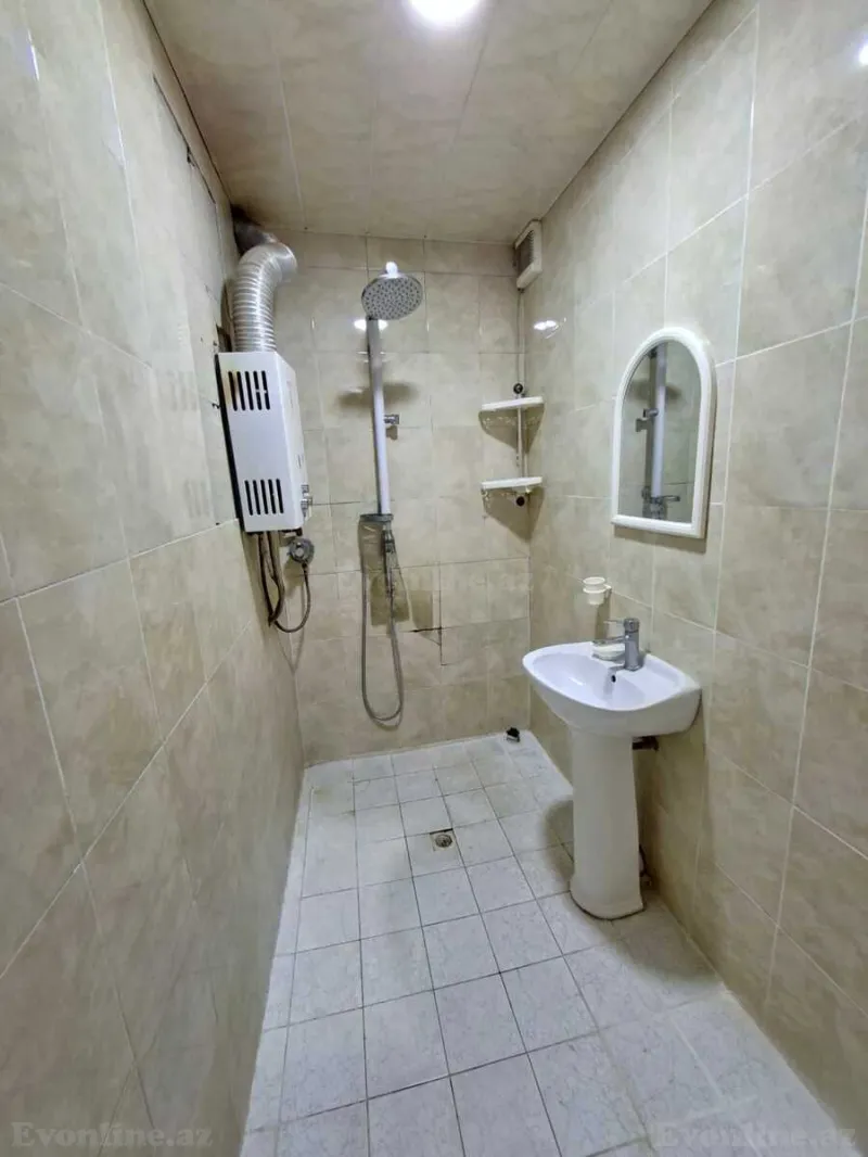 Satılır 5 otaqlı Mənzil Köhnə tikili 130 m² İnşaatçılar m. - şəkil 10