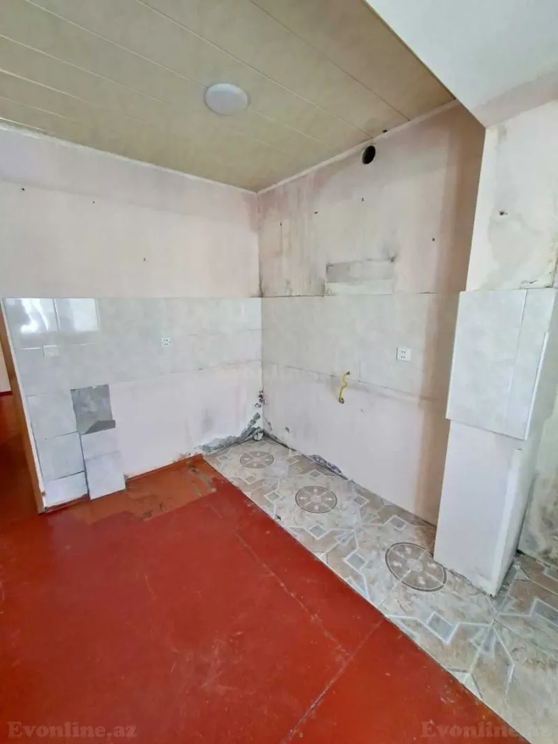 Satılır 5 otaqlı Mənzil Köhnə tikili 130 m² İnşaatçılar m. - şəkil 11