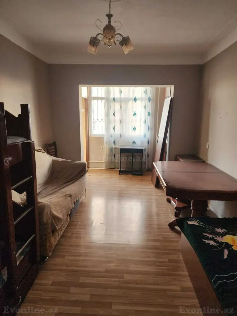 Satılır 2 otaqlı Mənzil Köhnə tikili 58 m² Əhmədli m. - şəkil 2