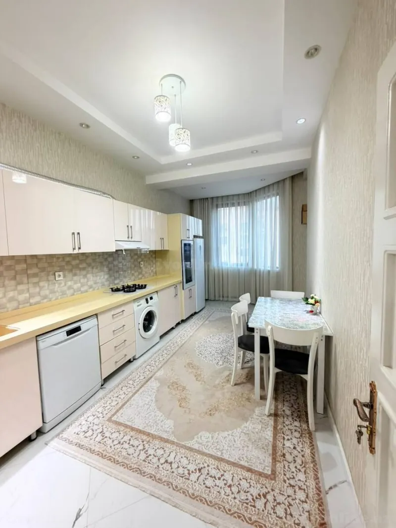 Kirayə verilir 3 otaqlı Mənzil Yeni tikili 140 m² Nəsimi r. - şəkil 5