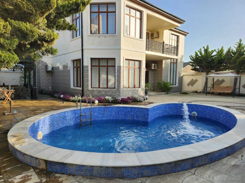 5 otaqlı Həyət evi 250 m² Xəzər r. Kirayə verilir