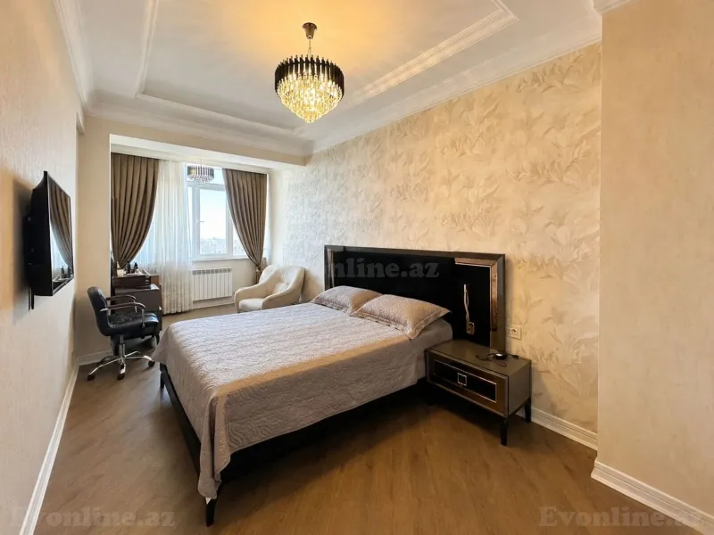 Satılır 4 otaqlı Mənzil Yeni tikili 170 m² Badamdar - şəkil 3