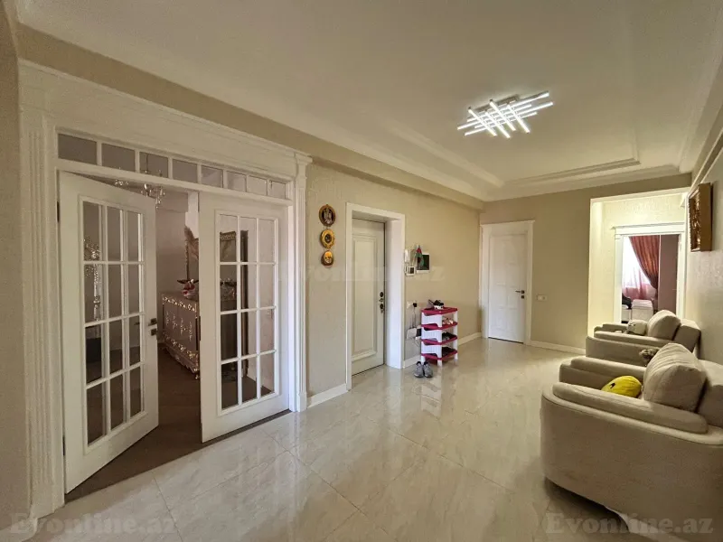 Satılır 4 otaqlı Mənzil Yeni tikili 170 m² Badamdar - şəkil 8