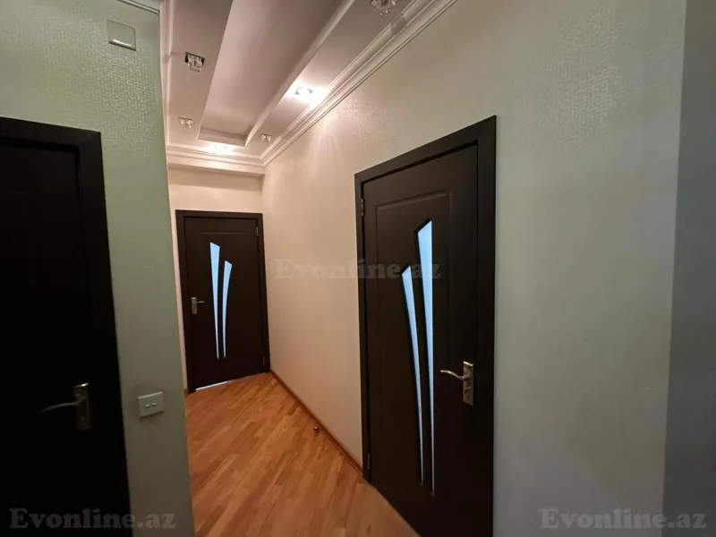 Kirayə verilir 3 otaqlı Mənzil Yeni tikili 135 m² İnşaatçılar m. - şəkil 12