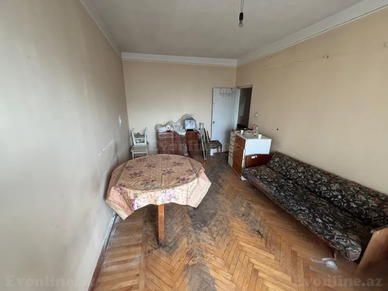 Satılır 4 otaqlı Mənzil Köhnə tikili 115 m² Azadlıq prospekti m. - şəkil 2