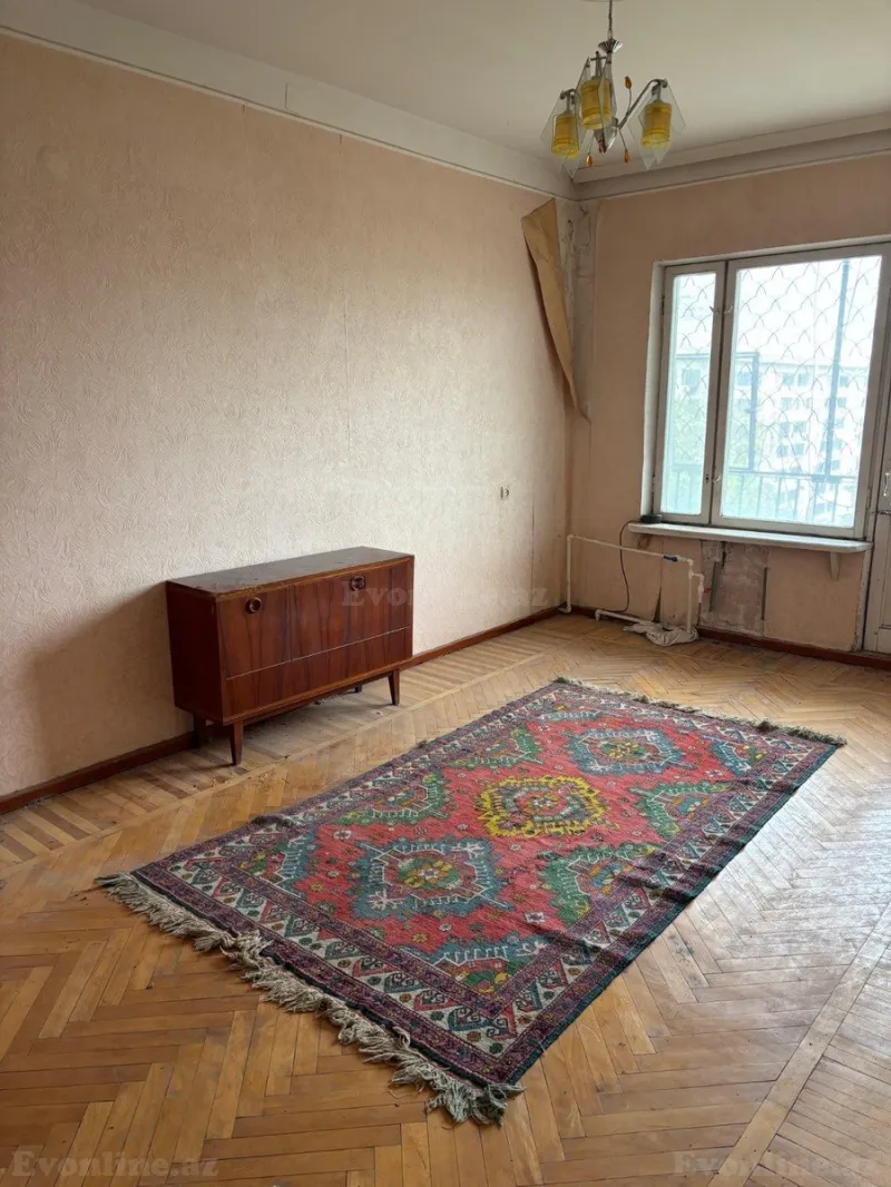 Satılır 4 otaqlı Mənzil Köhnə tikili 115 m² Azadlıq prospekti m. - şəkil 4