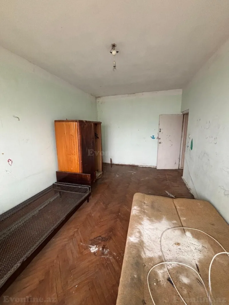 Satılır 4 otaqlı Mənzil Köhnə tikili 115 m² Azadlıq prospekti m. - şəkil 6