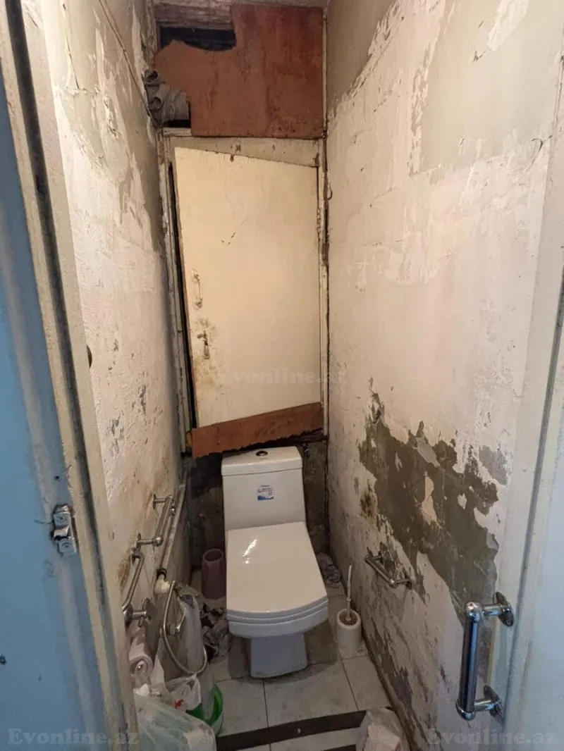 Satılır 4 otaqlı Mənzil Köhnə tikili 115 m² Azadlıq prospekti m. - şəkil 18