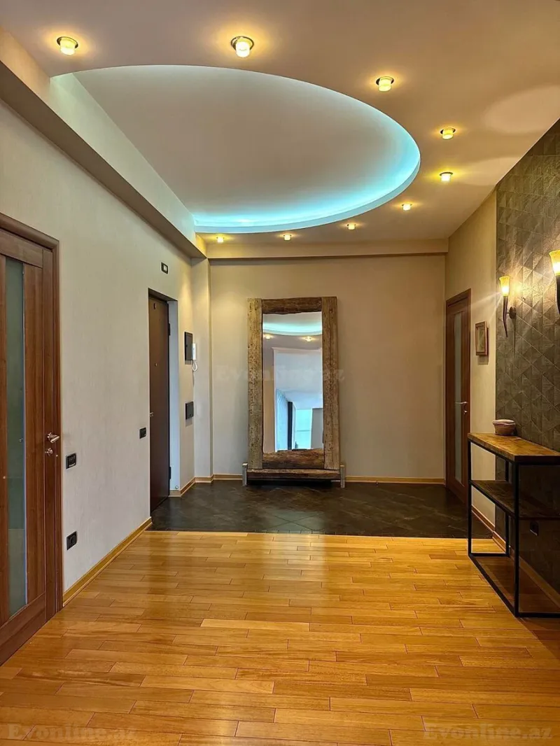 Satılır 4 otaqlı Mənzil Yeni tikili 180 m² Xətai r. - şəkil 14