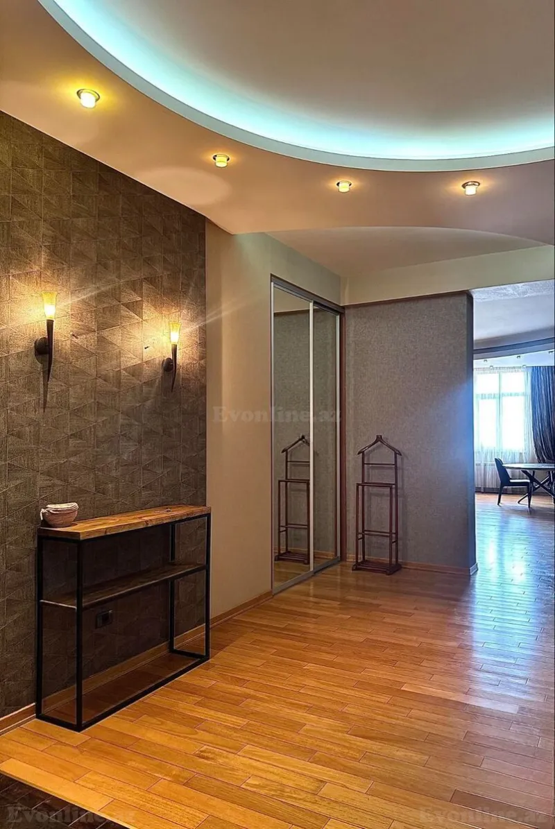Satılır 4 otaqlı Mənzil Yeni tikili 180 m² Xətai r. - şəkil 17