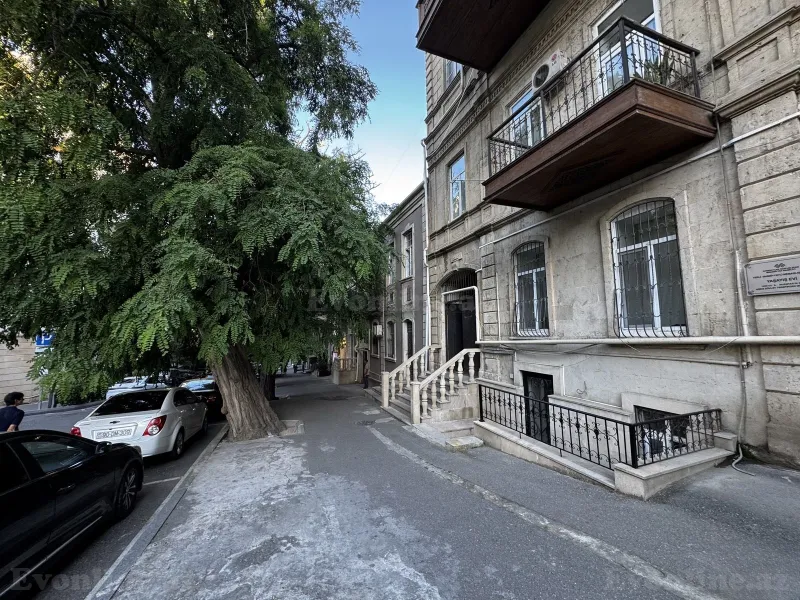 Satılır Obyekt 60 m² Səbail r. - şəkil 4