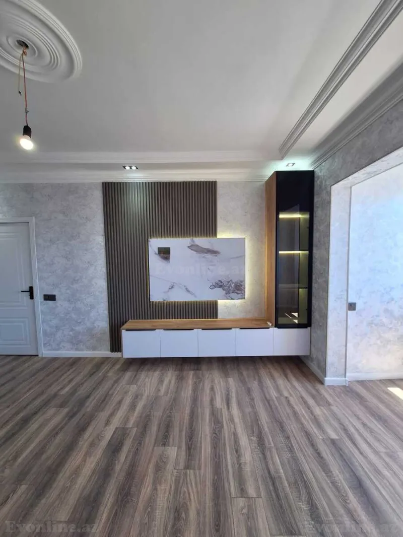 Satılır 3 otaqlı Mənzil Köhnə tikili 74 m² Sumqayıt