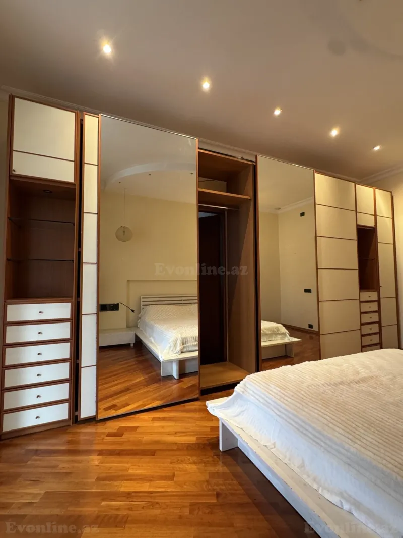 Kirayə verilir 4 otaqlı Mənzil Yeni tikili 160 m² Sahil m. - şəkil 2