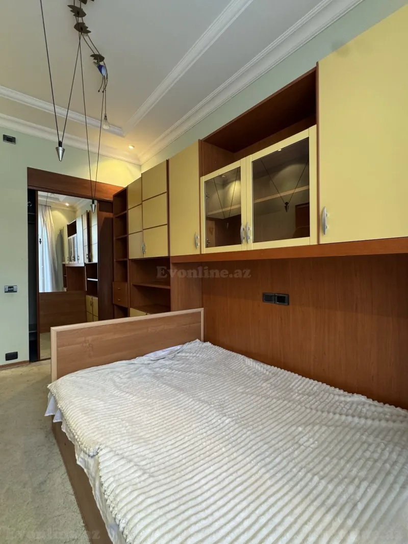 Kirayə verilir 4 otaqlı Mənzil Yeni tikili 160 m² Sahil m. - şəkil 10