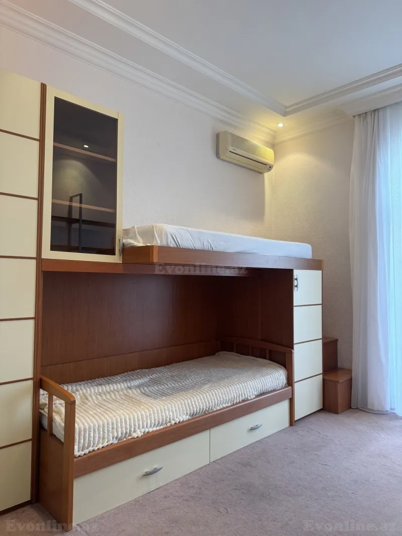 Kirayə verilir 4 otaqlı Mənzil Yeni tikili 160 m² Sahil m. - şəkil 17