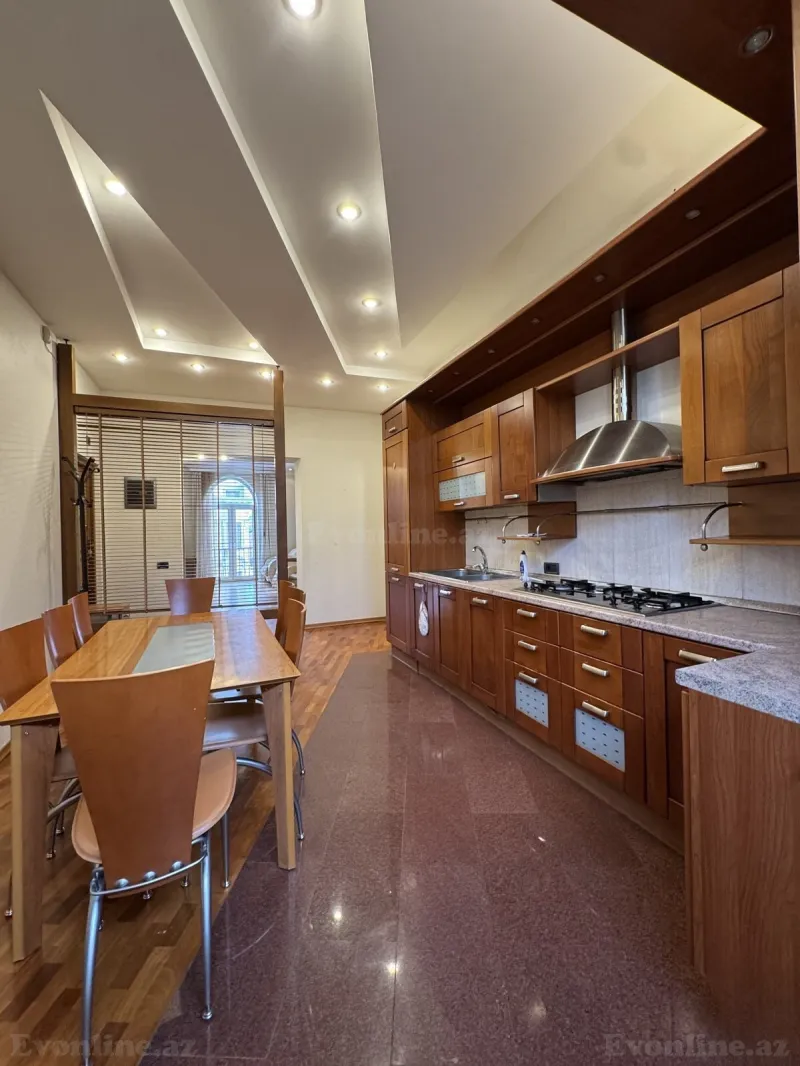 Kirayə verilir 4 otaqlı Mənzil Yeni tikili 160 m² Sahil m. - şəkil 24
