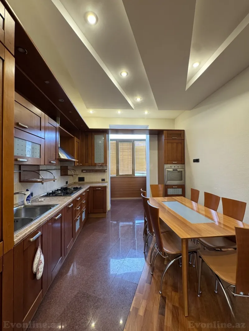 Kirayə verilir 4 otaqlı Mənzil Yeni tikili 160 m² Sahil m. - şəkil 26