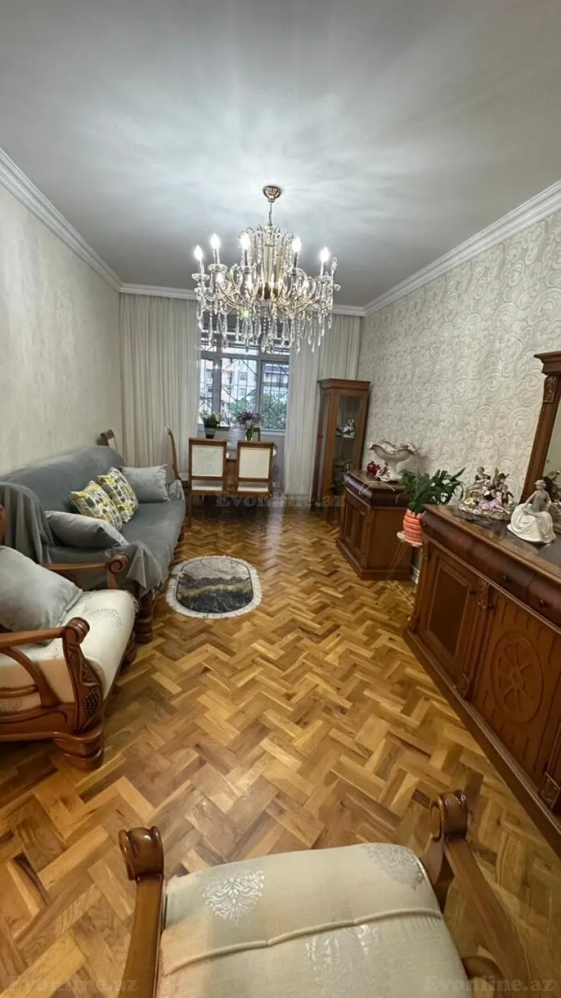 Satılır 3 otaqlı Mənzil Köhnə tikili 70 m² Nərimanov r.