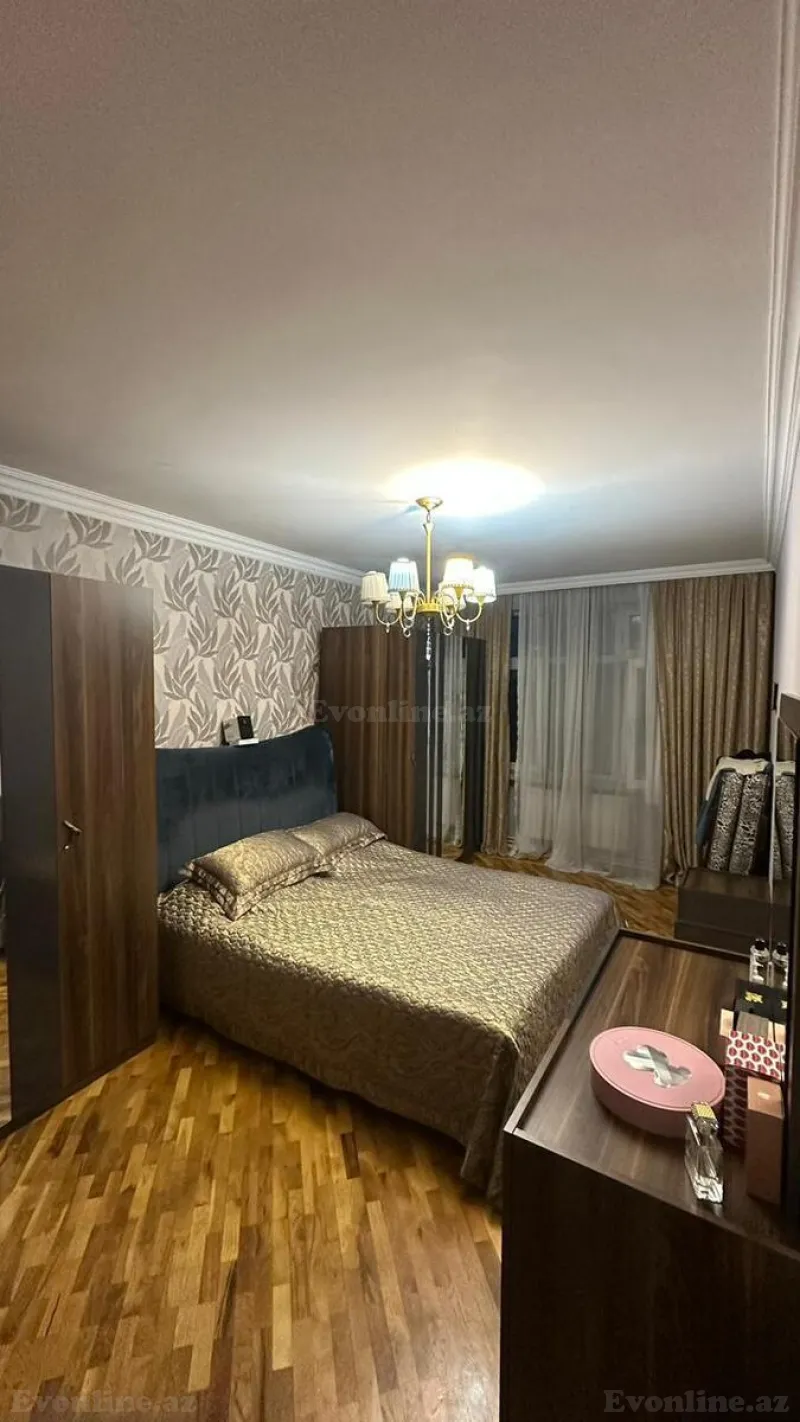 Satılır 3 otaqlı Mənzil Köhnə tikili 70 m² Nərimanov r. - şəkil 3