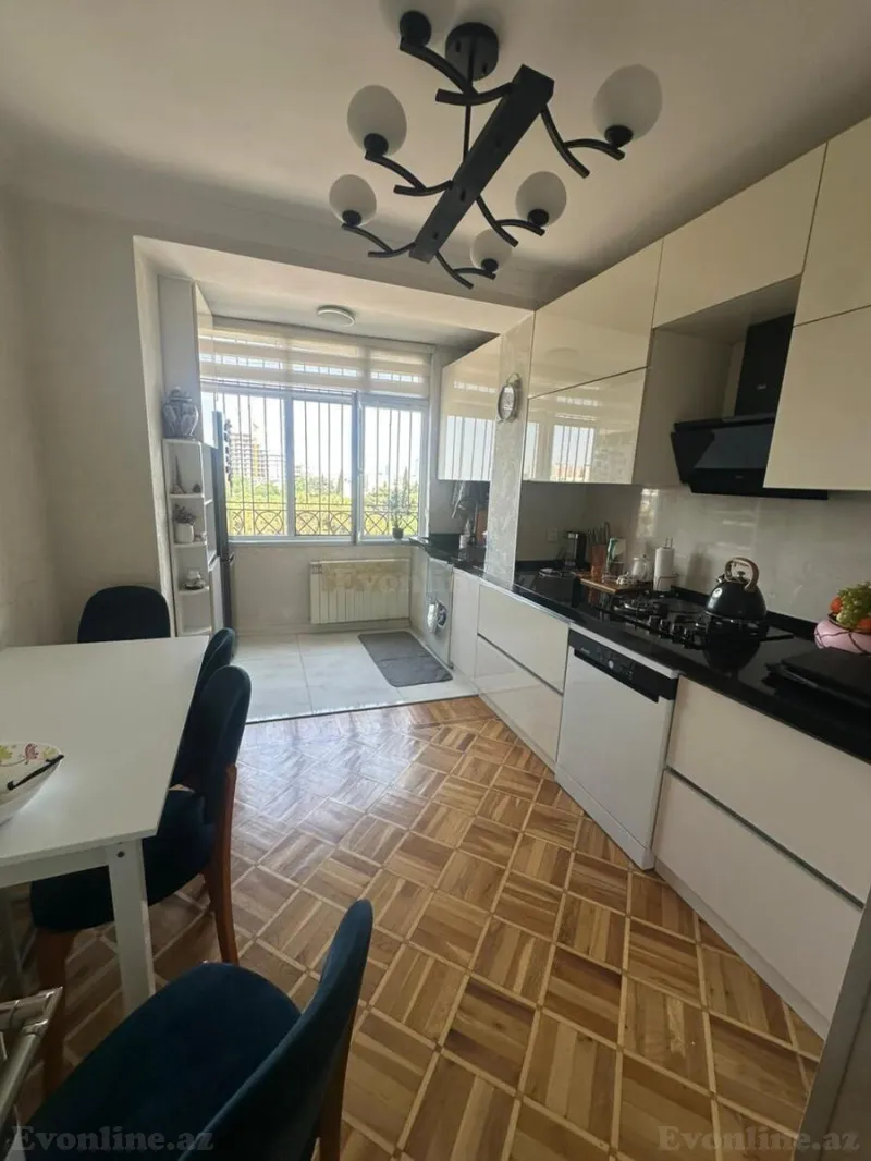 Satılır 3 otaqlı Mənzil Köhnə tikili 70 m² Nərimanov r. - şəkil 10