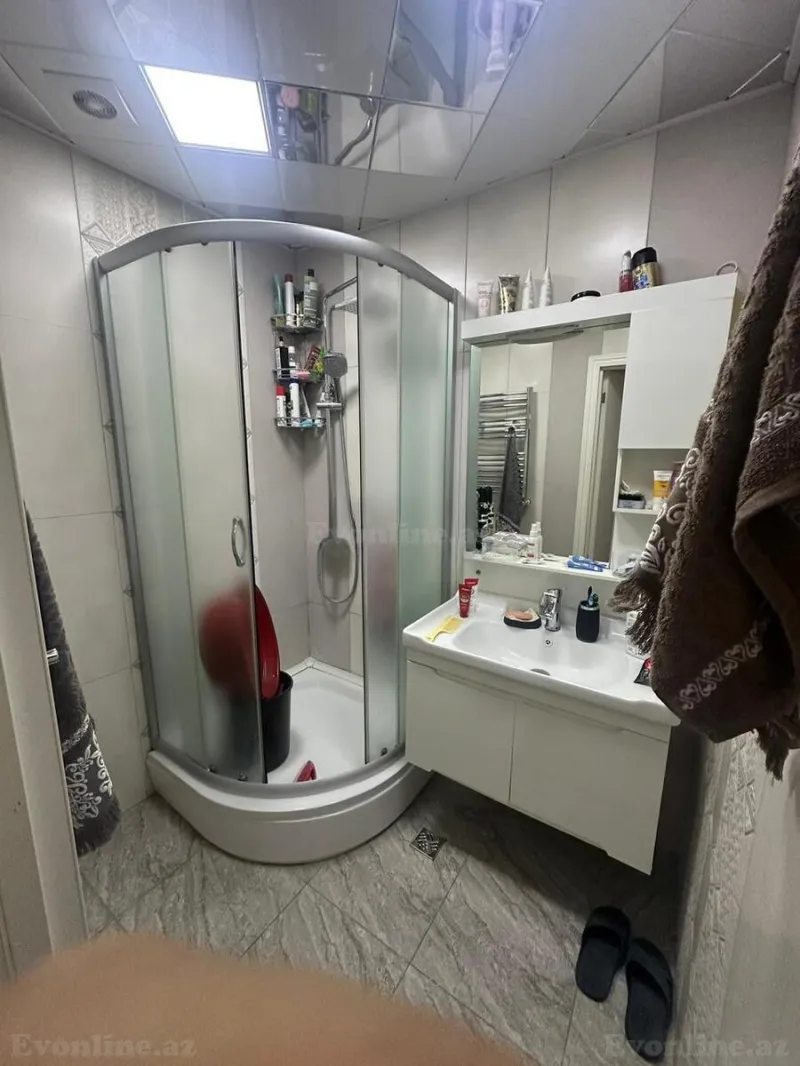 Satılır 3 otaqlı Mənzil Köhnə tikili 70 m² Nərimanov r. - şəkil 12