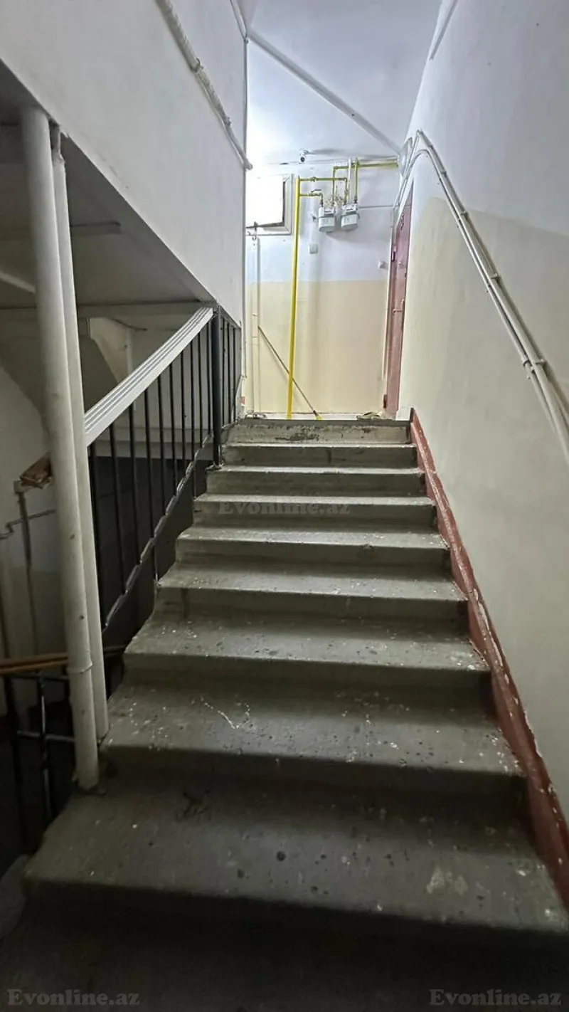 Satılır 3 otaqlı Mənzil Köhnə tikili 70 m² Nərimanov r. - şəkil 16