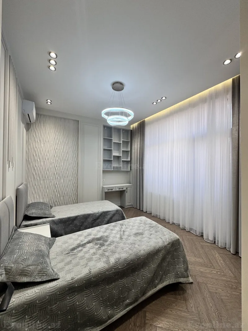 Satılır 3 otaqlı Mənzil Yeni tikili 135 m² Nizami m. - şəkil 14