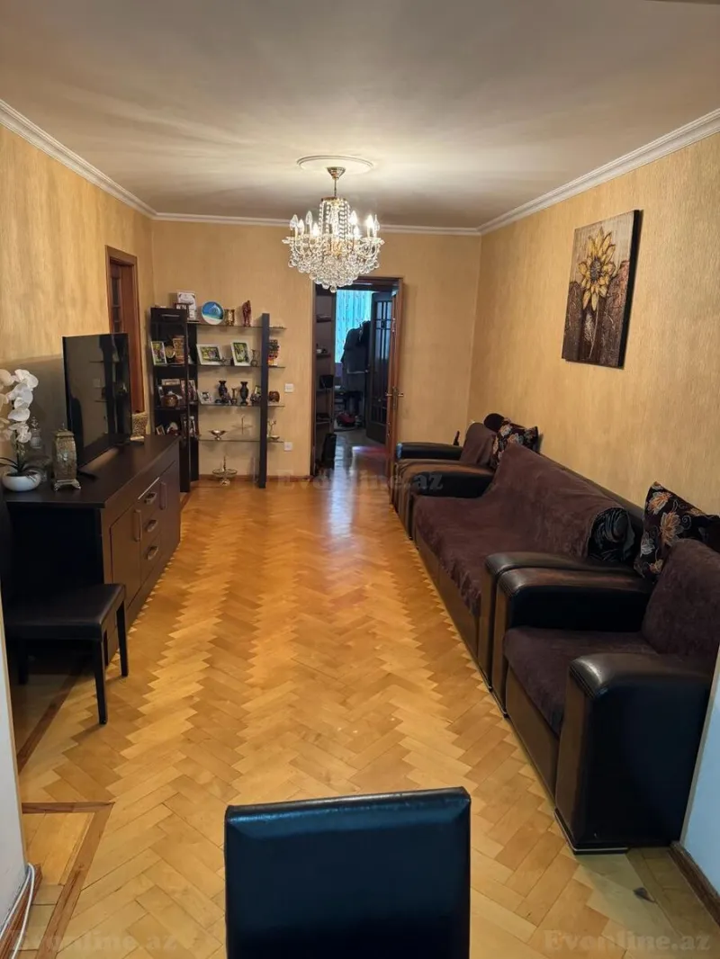 Satılır 4 otaqlı Mənzil Köhnə tikili 85 m² Yasamal - şəkil 2