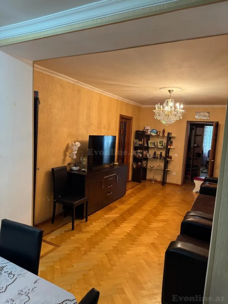 Satılır 4 otaqlı Mənzil Köhnə tikili 85 m² Yasamal - şəkil 5