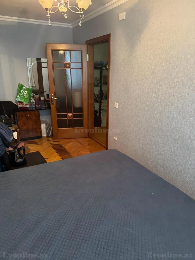 Satılır 4 otaqlı Mənzil Köhnə tikili 85 m² Yasamal - şəkil 8