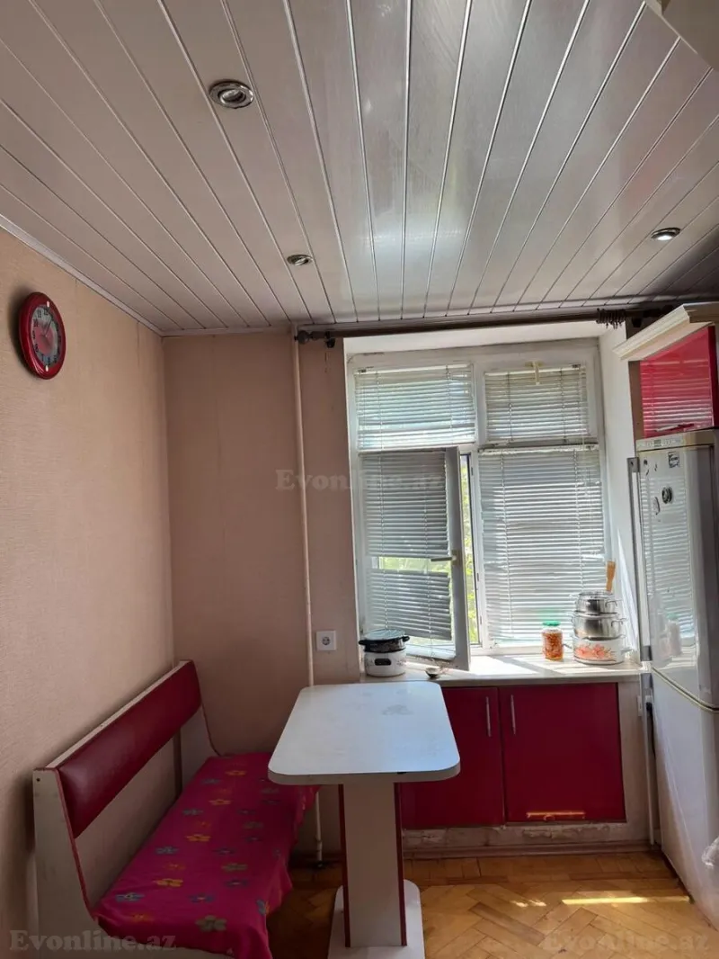 Satılır 4 otaqlı Mənzil Köhnə tikili 85 m² Yasamal - şəkil 14
