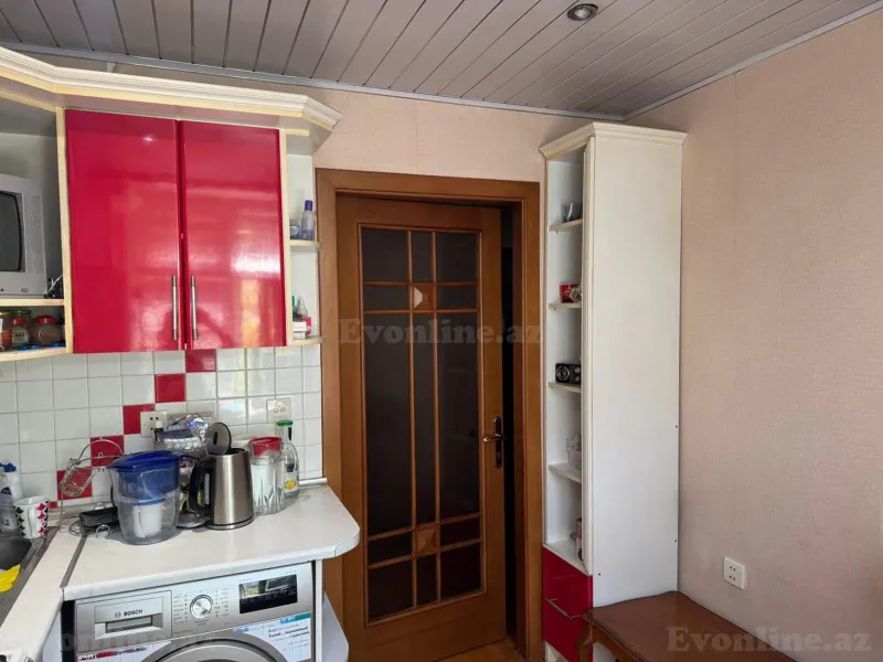 Satılır 4 otaqlı Mənzil Köhnə tikili 85 m² Yasamal - şəkil 15