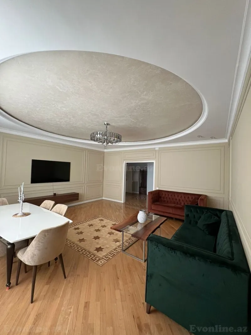 3 otaqlı Mənzil 120 m² Qara Qarayev m. Kirayə verilir