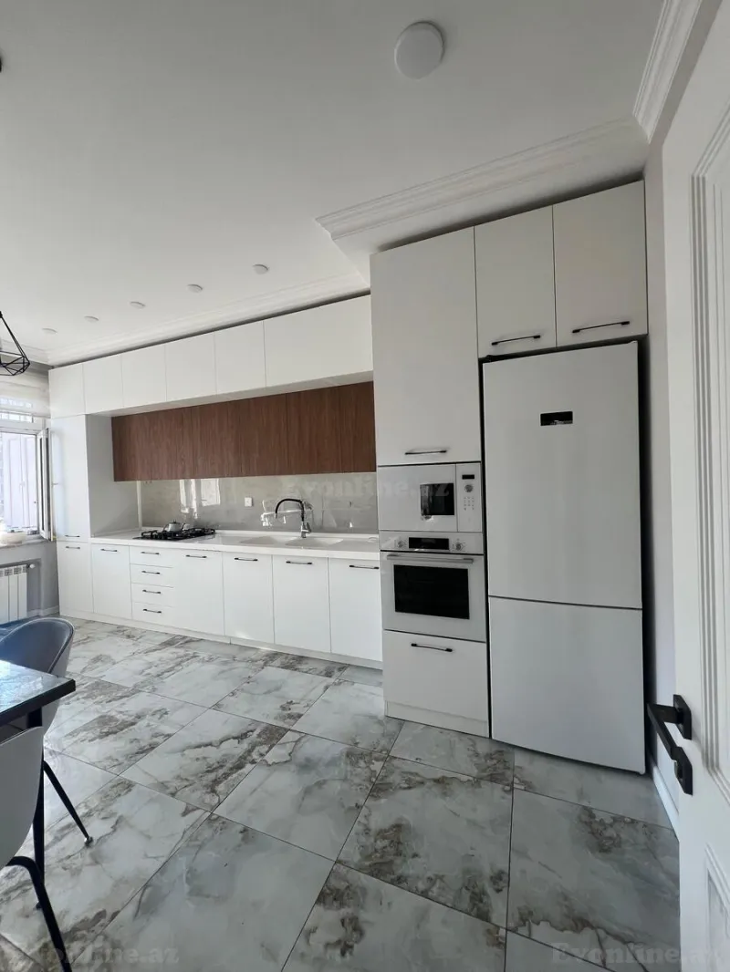 Kirayə verilir 3 otaqlı Mənzil Yeni tikili 120 m² Qara Qarayev m. - şəkil 12