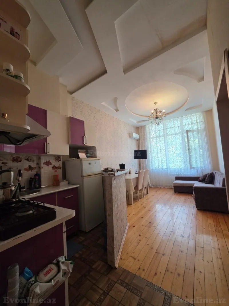 2 otaqlı Mənzil 45 m² 20 Yanvar m. Satılır
