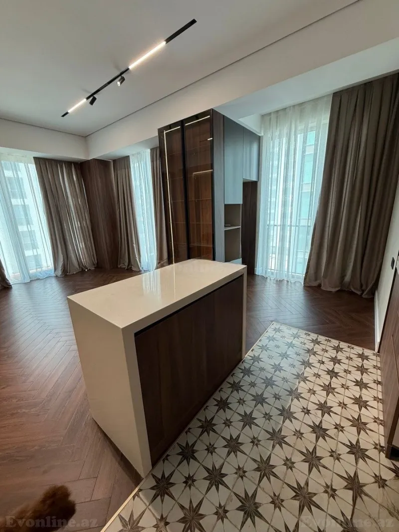 Satılır 3 otaqlı Mənzil Yeni tikili 100 m² Elmlər Akademiyası m. - şəkil 16