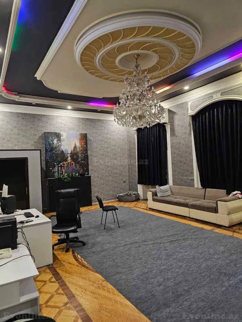 Obyekt 240 m² Səbail r. Satılır
