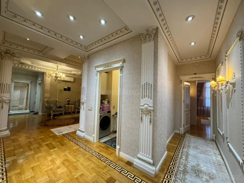 Satılır 5 otaqlı Mənzil Yeni tikili 220 m² Bakıxanov - şəkil 22