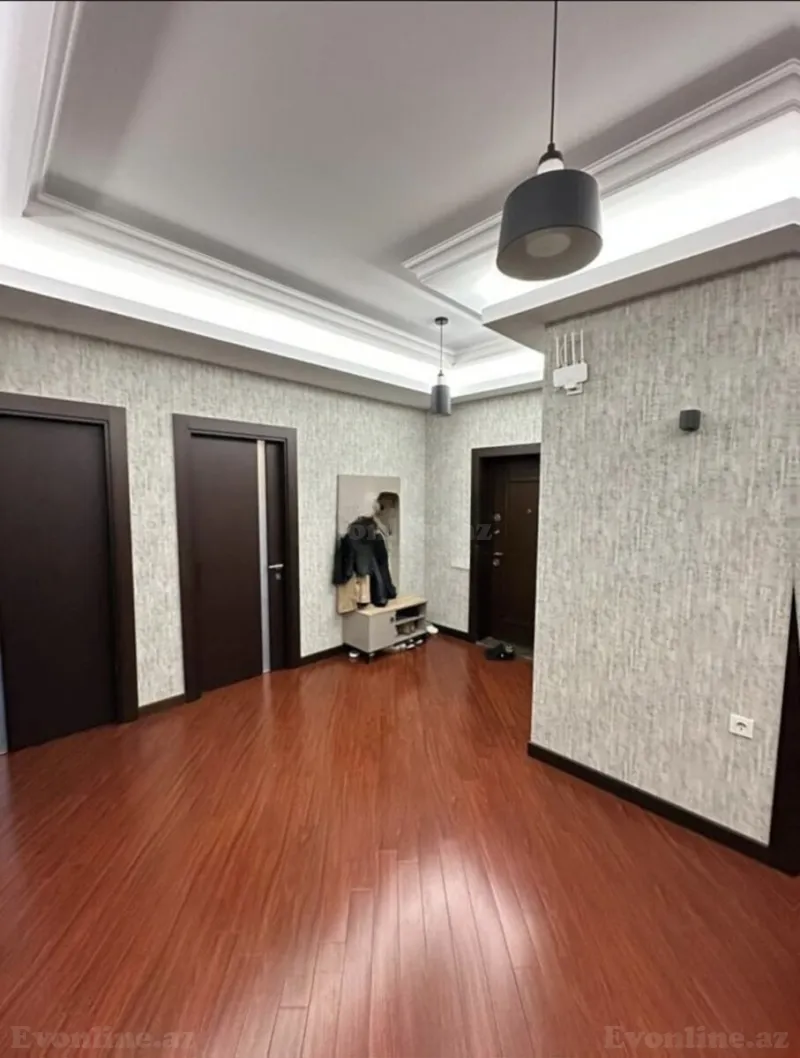 Kirayə verilir 3 otaqlı Mənzil Yeni tikili 140 m² Gənclik m. - şəkil 4
