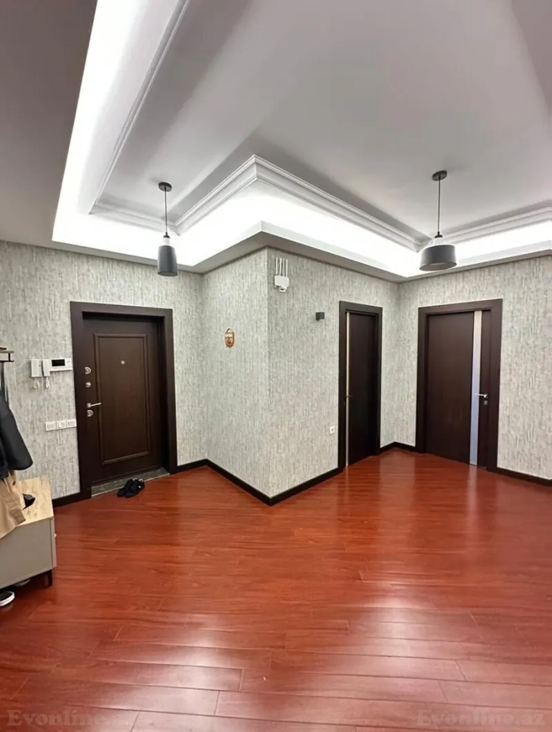 Kirayə verilir 3 otaqlı Mənzil Yeni tikili 140 m² Gənclik m. - şəkil 9