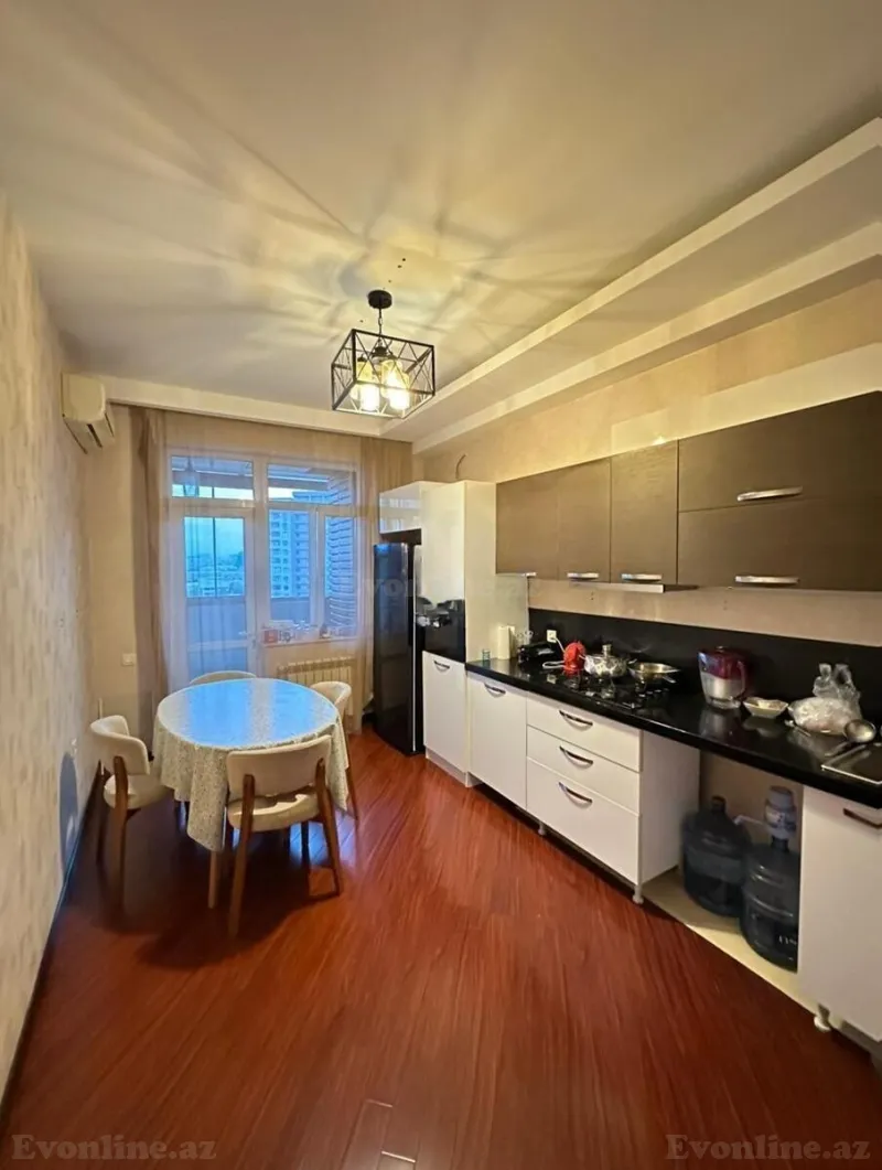 Kirayə verilir 3 otaqlı Mənzil Yeni tikili 140 m² Gənclik m. - şəkil 13