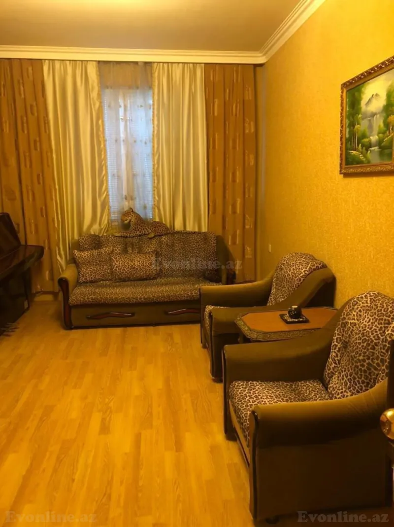 Satılır 3 otaqlı Mənzil Köhnə tikili 70 m² Memar Əcəmi m. - şəkil 4