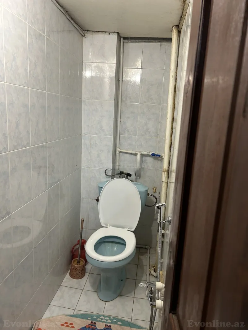 Satılır 2 otaqlı Mənzil Köhnə tikili 60 m² Massiv D - şəkil 5