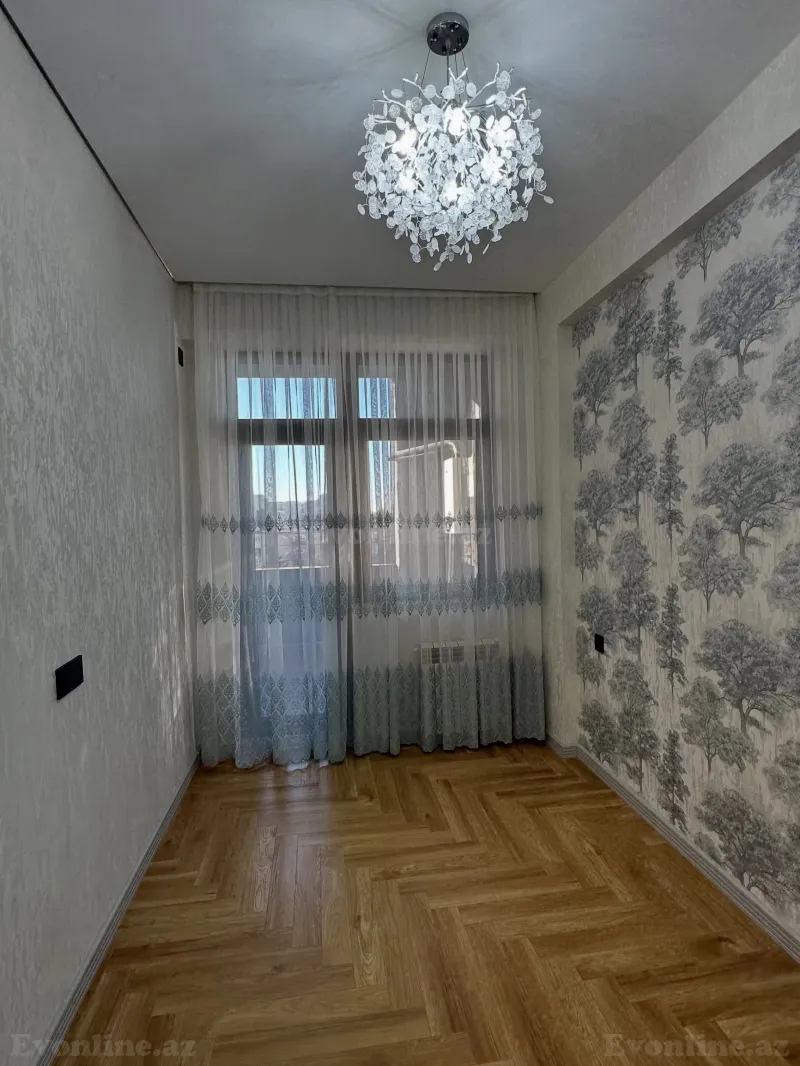 Satılır 4 otaqlı Mənzil Yeni tikili 110 m² Neftçilər m.