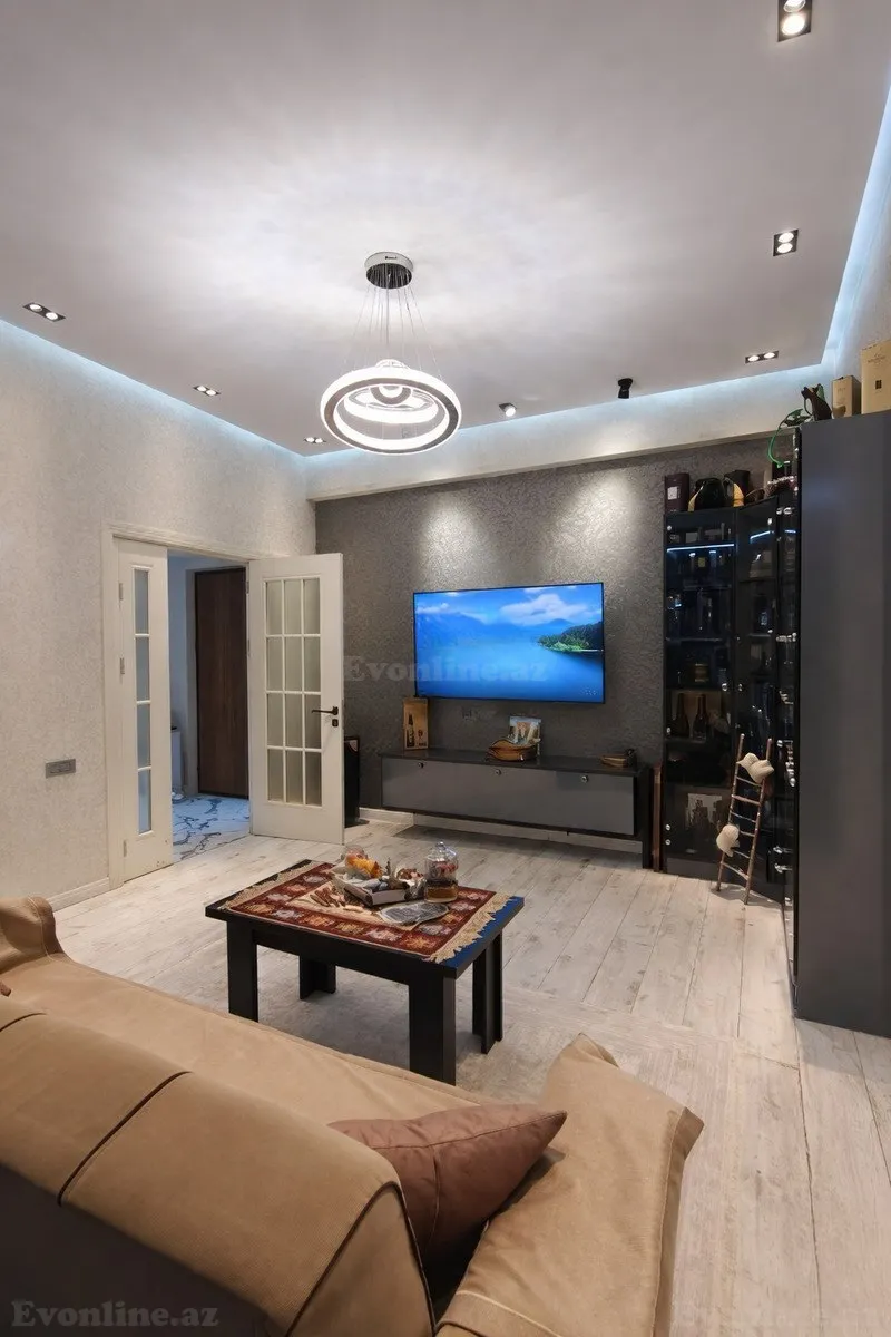 Satılır 3 otaqlı Mənzil Yeni tikili 94 m² Nizami m. - şəkil 2