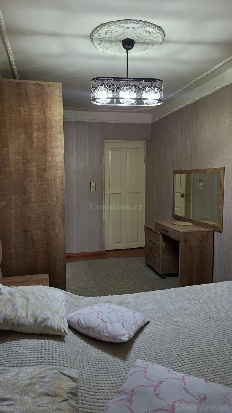 Kirayə verilir 2 otaqlı Mənzil Köhnə tikili 55 m² Qara Qarayev m. - şəkil 8