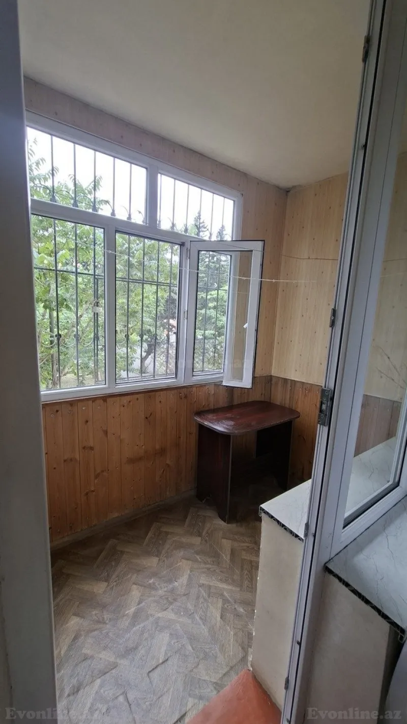 Kirayə verilir 2 otaqlı Mənzil Köhnə tikili 55 m² Qara Qarayev m. - şəkil 11