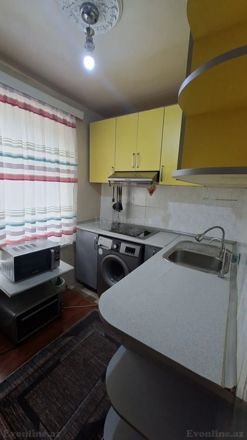 Kirayə verilir 2 otaqlı Mənzil Köhnə tikili 55 m² Qara Qarayev m. - şəkil 16